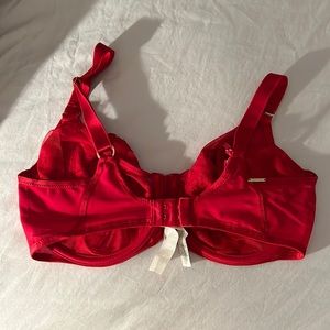 Chantelle Pyramide Lace Underwire Bra size 32DDDD